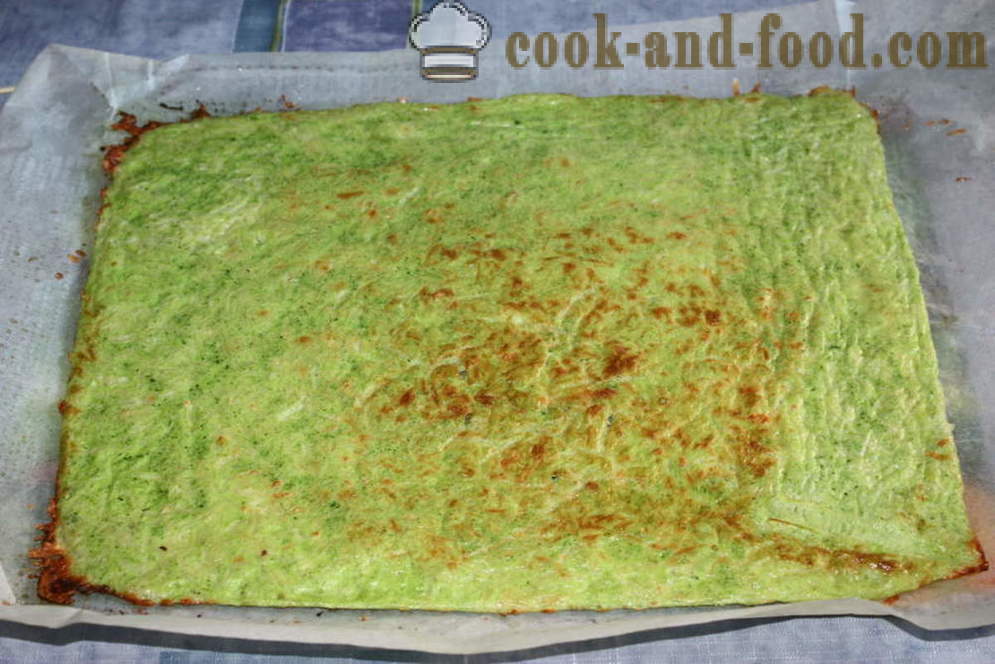 Kuracie roláda s omeletu - ako variť omeletu rolka s kuracím mäsom, krok za krokom recept fotografiách