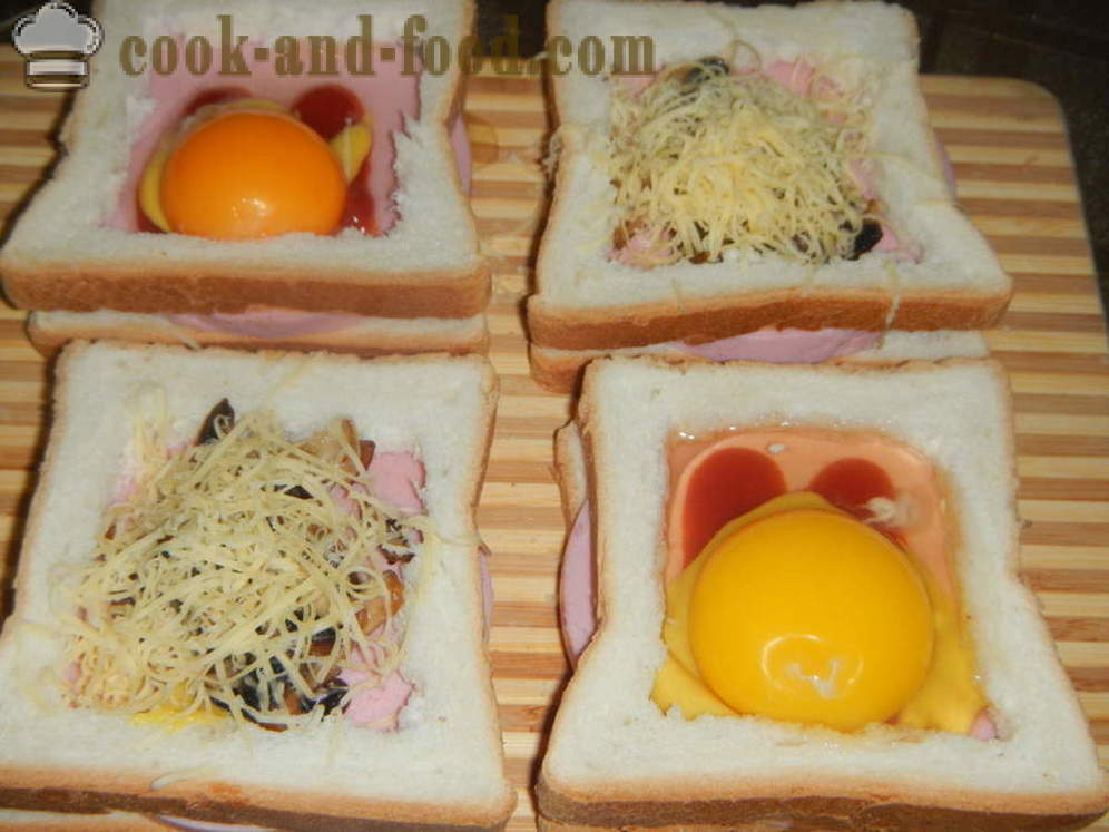Horúce sendviče s vajcom v rúre - ako robiť horúcu sendvič s vajcom, klobásou a hubami, krok za krokom recept fotografiách