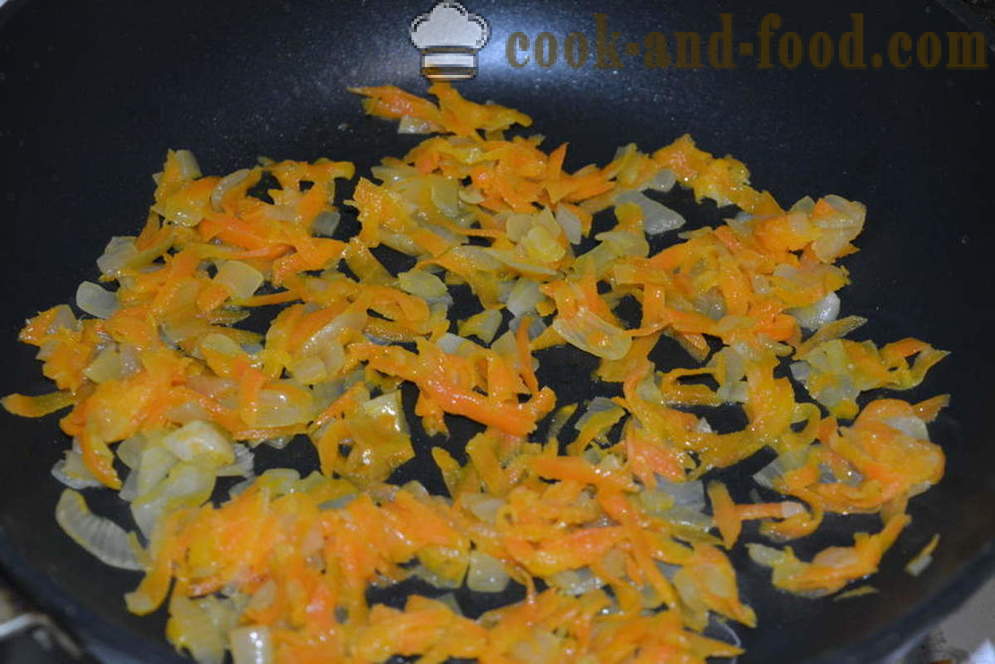 Zemiaková polievka s krutónmi a salámou - Ako sa robí polievka zo zemiakov, krok za krokom recept fotografiách