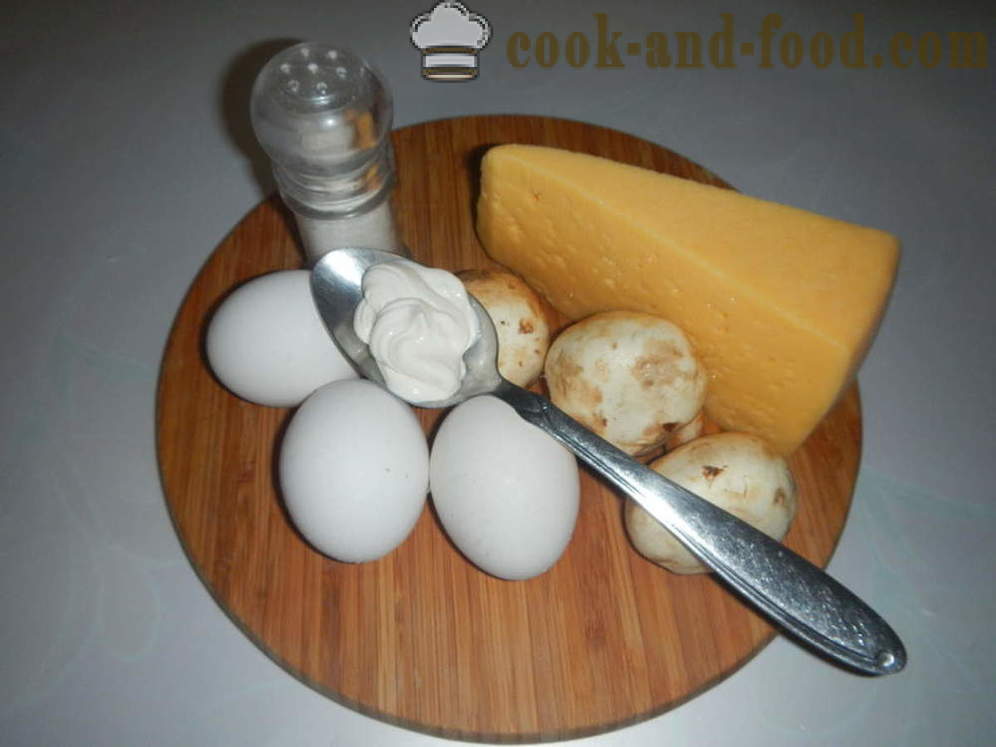 Praženicu s hubami a syrom na panvici - ako variť praženicu s kyslou smotanou, krok za krokom recept fotografiách