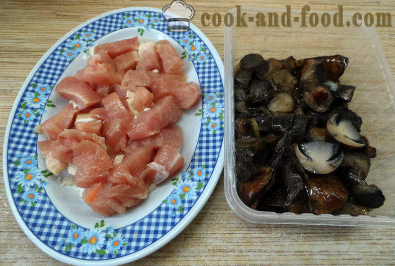 Morčacie s hubami na smotane - krok za krokom, ako variť moriaka s hubami, recept s fotografiou