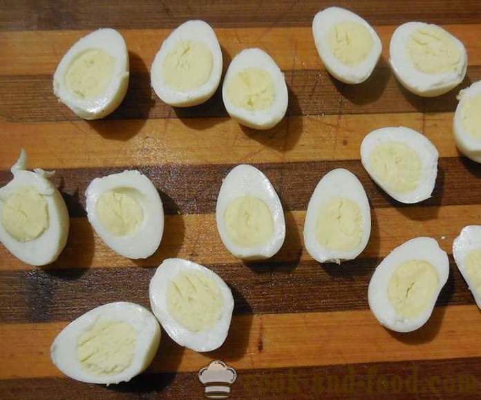 Šalát s prepeličími vajíčkami - krok za krokom, ako pripraviť šalát z prepeličích vajec, recept s fotkou