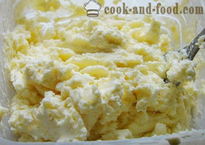 Syrový sendvič cesnakovým maslom - ako variť syr maslo, jednoduchý recept s fotografiou
