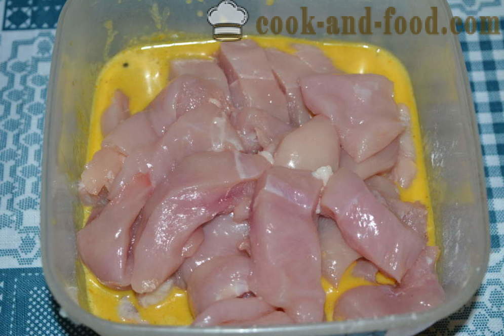 Lahodné kuracie prsia vyprážané na panvici - ako variť šťavnaté kuracie prsia na panvici, krok za krokom recept fotografiách