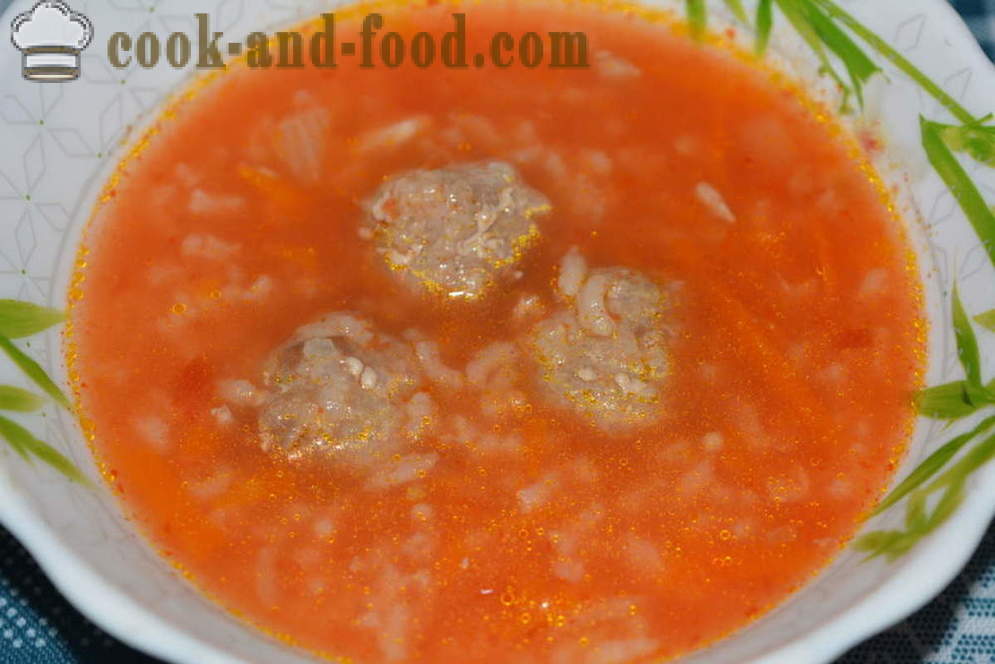 Paradajková polievka s mäsovými guľkami - ako variť paradajková polievka s mäsovými guľkami, sa krok za krokom recept fotografiách