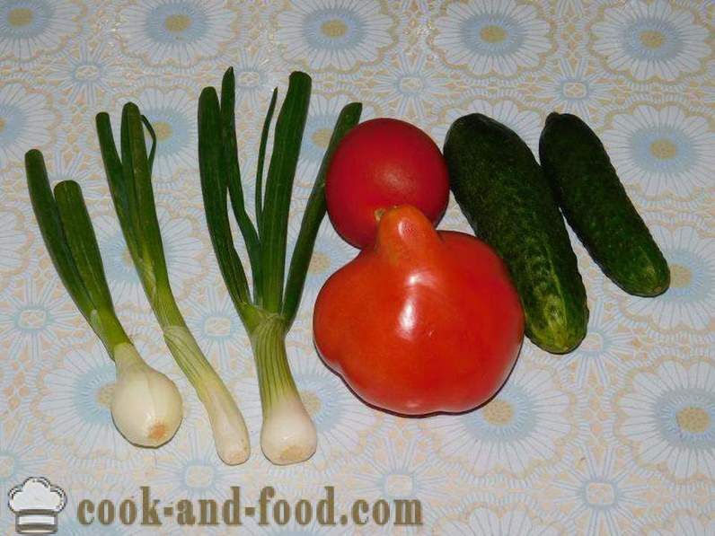 Roľník šalát so syrom, uhoriek a paradajok na obed či večeru - Ako pripraviť zeleninový šalát so syrom recept s fotografiou