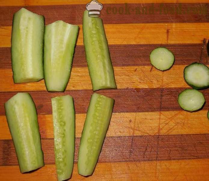 Vyprážané uhorka s feferónkou, cesnakom a sezamové semienka, ako variť vyprážané uhorky - krok za krokom recept fotografiách