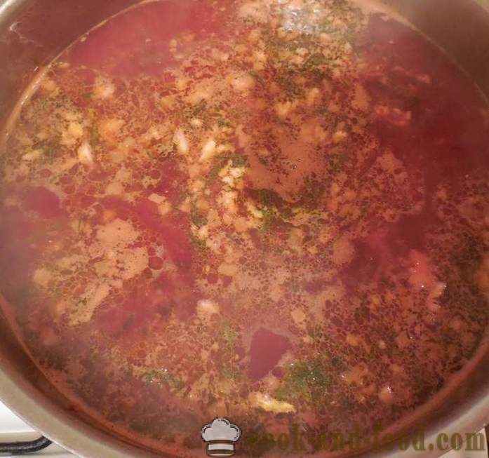 Classic, horúca polievka z červenej repy polievka s mäsom - ako variť polievku z červenej repy, krok za krokom recept fotografiách