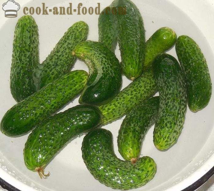 Chrumkavé uhorky v balení - ako rýchlo urobiť uhorky, recept s fotkou
