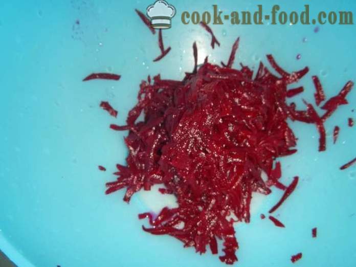 Classic červený boršč s cukrovú repu a mäso - ako variť polievku - krok za krokom recept s fotografiou ukrajinskej boršč