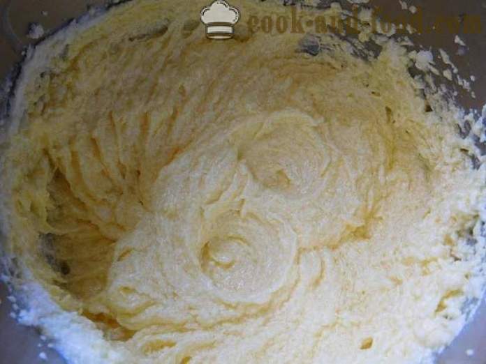 Najchutnejšie veľkonočné English Simnel torta - ako variť koláč bez kvasníc - krok za krokom recept fotografiách