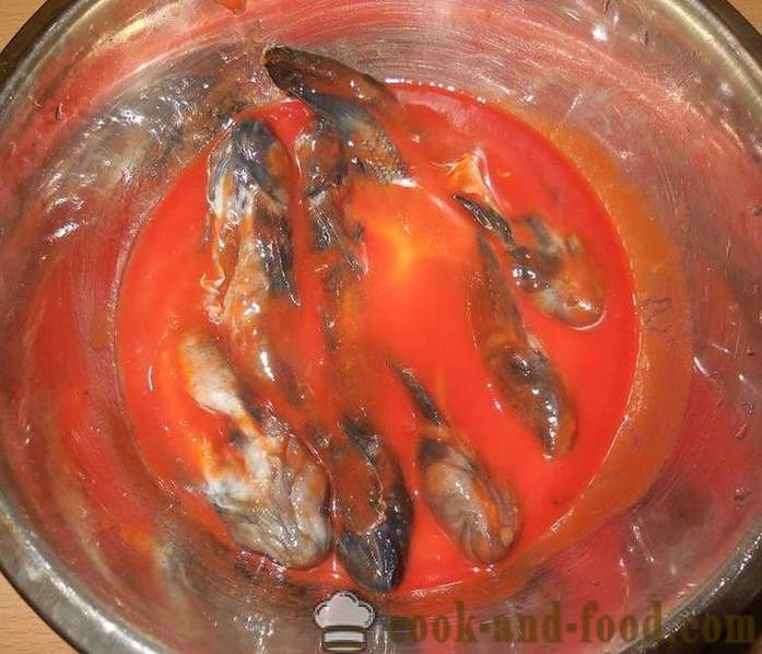 Lahodné vyprážané Hlaváča v paradajkovej omáčke, chrumkavé - recept s fotografiami, ako sa robí Black Bull