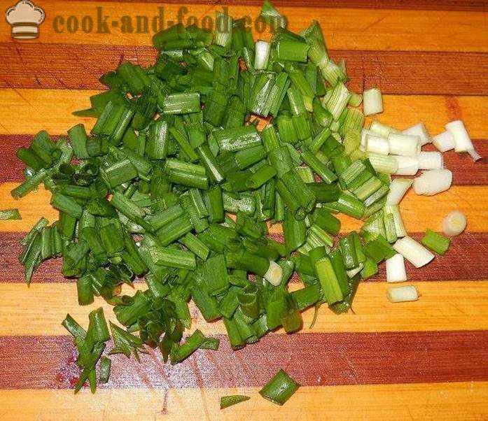 Jednoduché a chutné jarné šalát z kapusty, reďkovky a uhorky bez majonézy - Ako si vyrobiť jarná šalát s krok za krokom recept fotografiách
