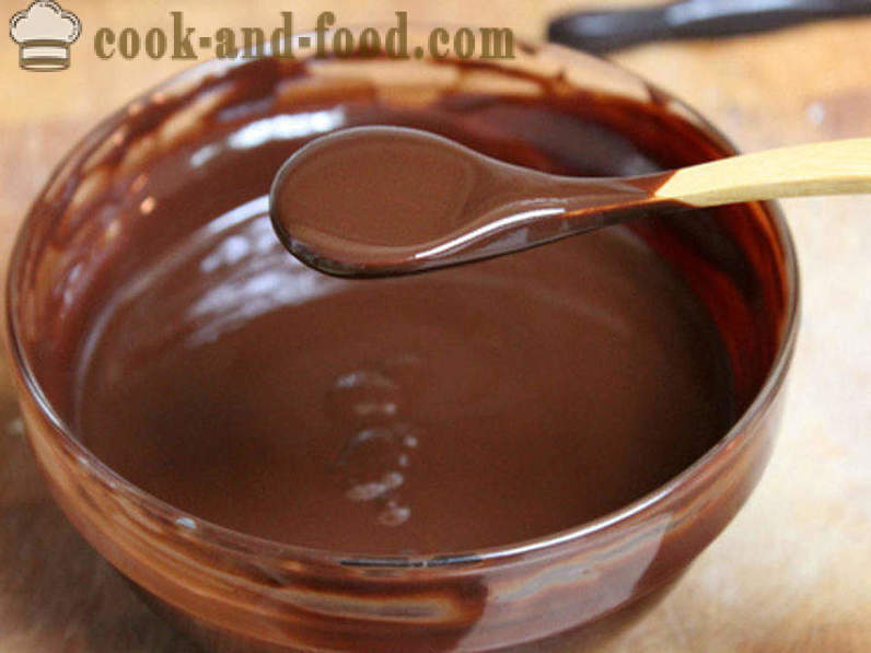 Krémová čokoládová poleva z kakaa, cukru a mlieka - Ako si vyrobiť čokoládovou polevou kakaového receptu s videom