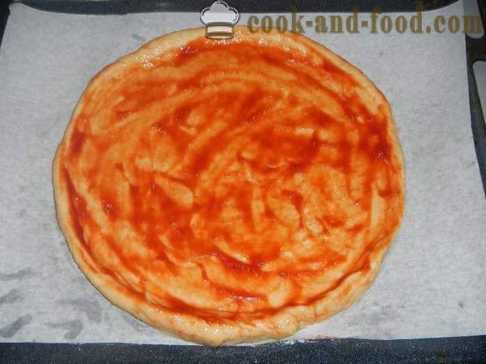 Domáce pizza v rúre - krok za krokom recept s fotografiou vynikajúcou pizzu cesta