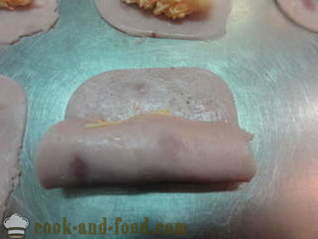 Rolls so syrom a cesnakom alebo plnená šunkou - lahodný slávnostné predjedlo recept s fotkou