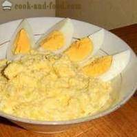 Chutné studené misy na sviatočného stola: syr, cesnak, vajcia, majonéza - čo by mohlo byť jednoduchšie (recept s fotografiou)