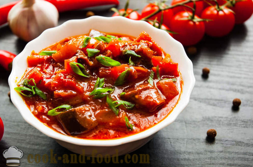 Dusené baklažán s paradajkami: chutné a jednoduché!