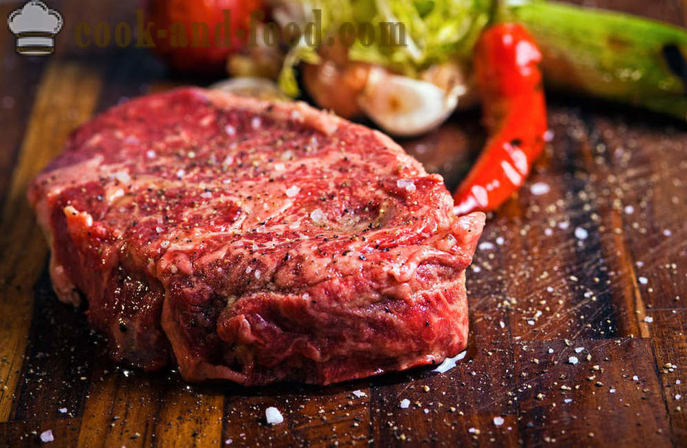 Ako marinovať hovädzieho mäsa pre grilovanie